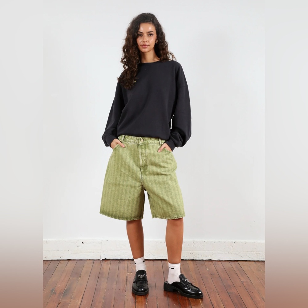 Heavy Manners Soot Classic Crewneck Size M